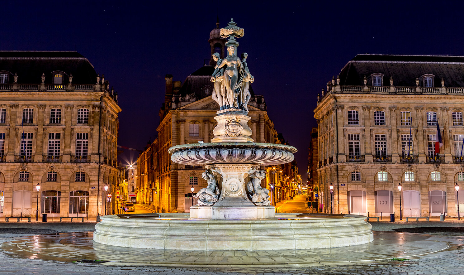 Ла де франс. Бордо Франция. Burdeos город Франция. Бордо place de la Bourse. Бордо площадь с фонтаном.